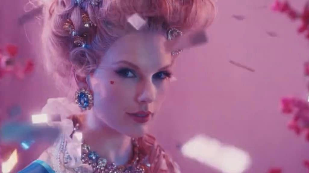 Teaser Trailer From Taylor Swift Midnights